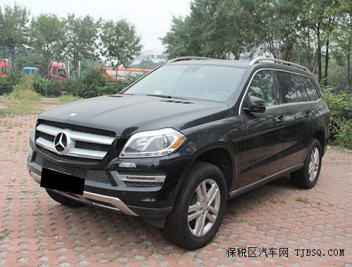 奔驰GL450现车震撼抵港 低价格5月走俏
