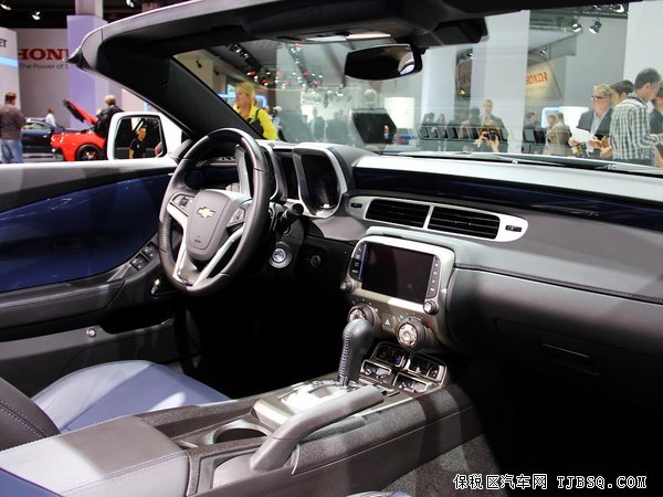 雪佛兰科迈罗天津现车 大黄蜂Camaro横行天下