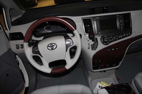 新款丰田塞纳商旅新宠特卖 多用途商务现车热卖