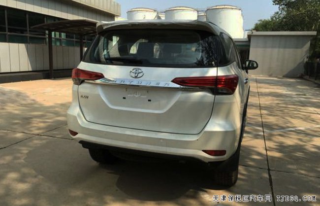 16款丰田穿越者2.7L中东版 七座/底挂备胎现车33.8万购