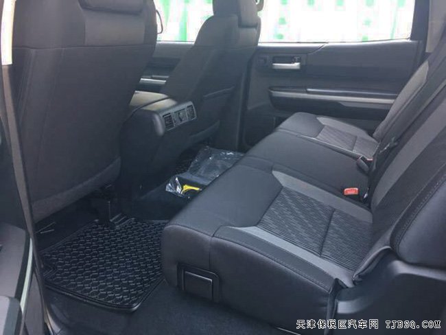 2017款丰田坦途SR5 TRD版皮卡 18轮/天窗现车42万惠报价