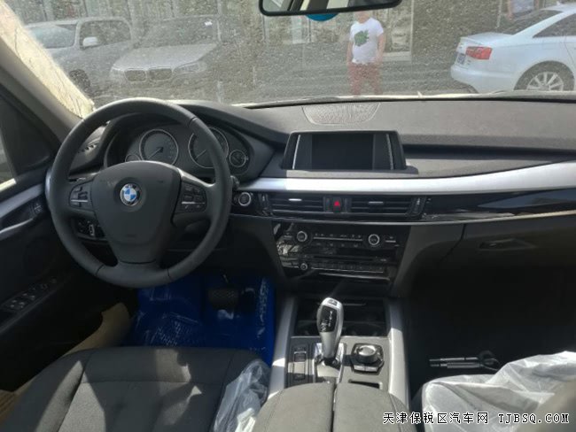 2017款宝马X6中东版公路SUV 平行进口车极致畅销
