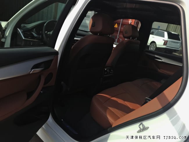 2017款宝马X5墨规版 20轮/全景天窗/液晶仪表现车69.5万