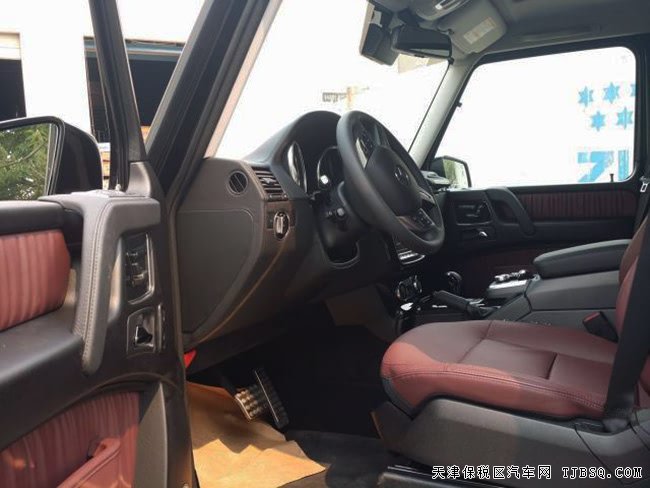 2017款奔驰G550加规版 19轮/天窗/Designo座椅现车196万