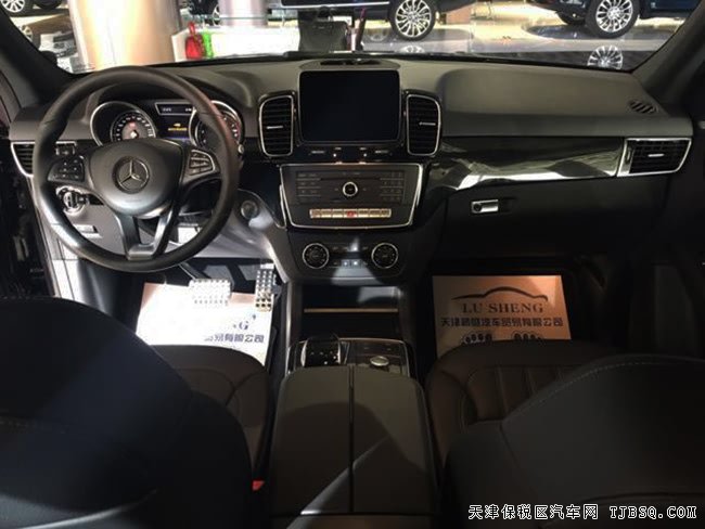 2018款奔驰GLE400加规版 豪华包/驾辅包/灯光包现车92万
