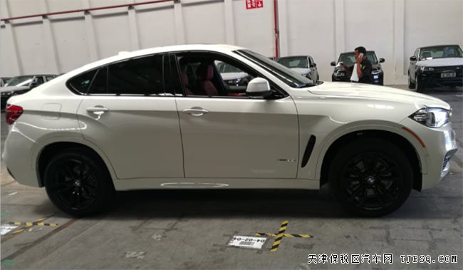 2017款宝马X6M加规版3.0T 平行进口车低价登场