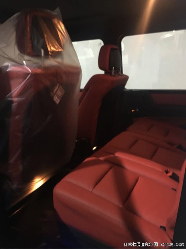 2018款奔驰G500中东版 Designo座椅/天窗/19轮现车180万