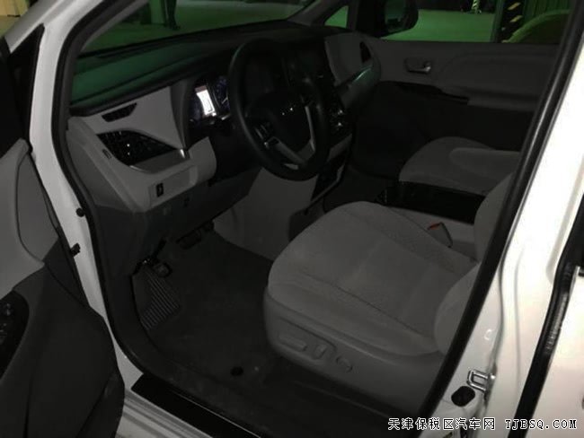 2018款丰田塞纳3.5L四驱版 七座商务MPV现车优享