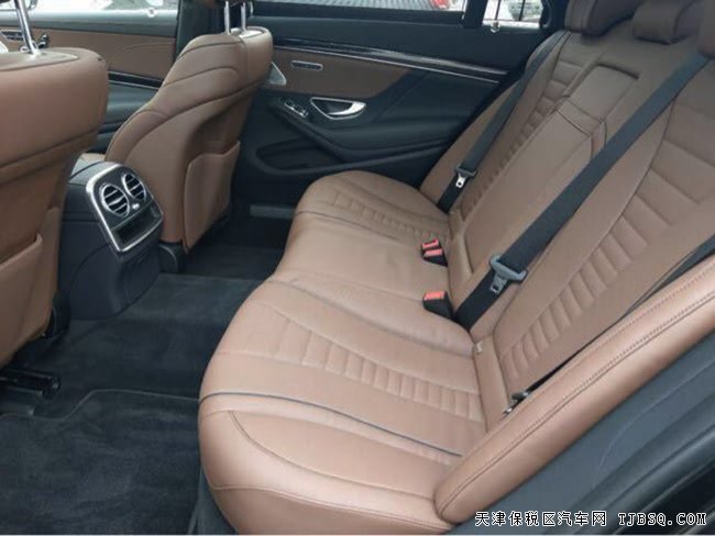 2018款奔驰S560加规版 AMG套件/豪华包/驾辅包现车170万