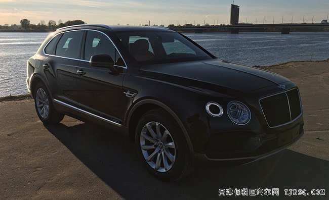 18款宾利添越4.0T汽油欧规版 20轮/全景/四座现车317万