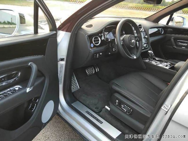 18款宾利添越4.0T欧规版 21轮/旅行包/城市包现车254万