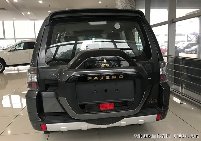 2018款三菱帕杰罗V97中东版 经典7座SUV现车优享