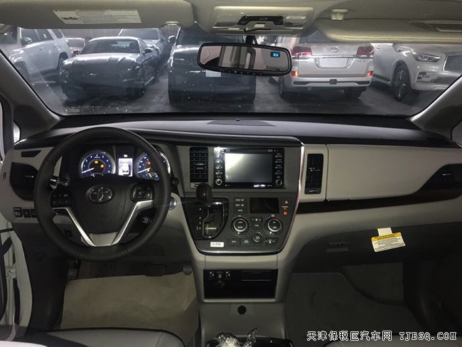 2018款丰田塞纳3.5L两驱版 18轮/天窗/电动门现车49.2万