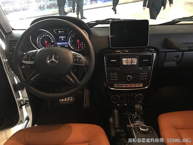 2018款奔驰G350d柴油版 19AMG轮/天窗/3差速锁现车138万