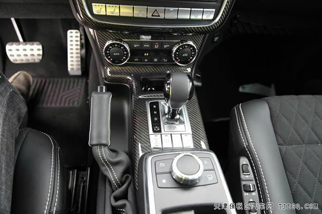 2017款奔驰G550加规版4x4 22轮/三差速锁/天窗现车302万