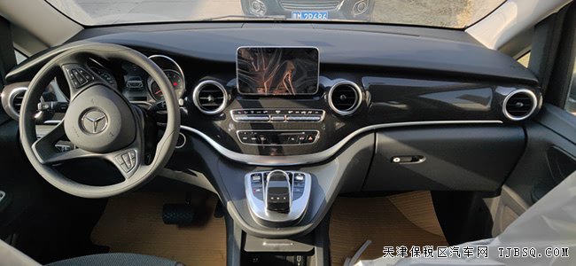 2018款奔驰V250中东版 三区空调/双电动门/17轮现车45万