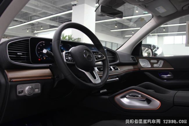 2020款奔驰GLS450美规版 6座/20轮/环影/全景现车101万