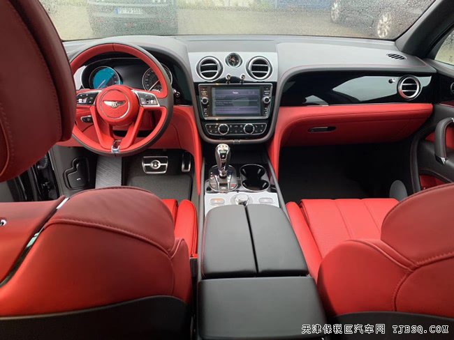 平行进口车20款宾利添越4.0T汽油版 现车优惠起航