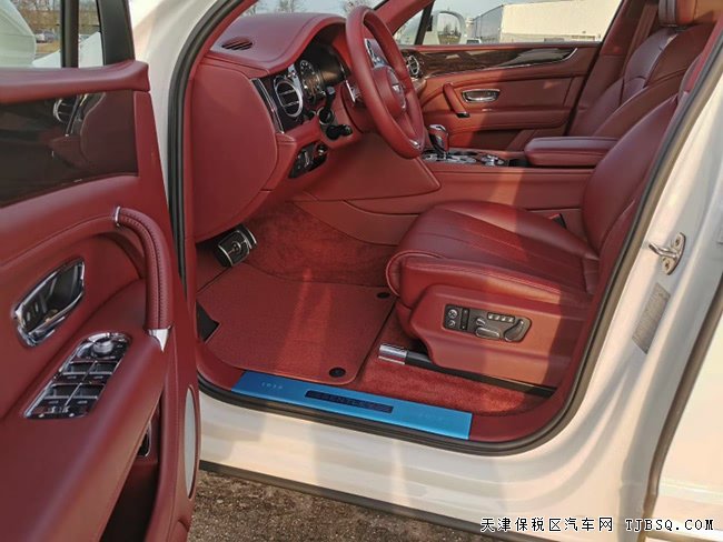 20款宾利添越4.0T汽油版 百年包/舒适包/刺绣现车262万