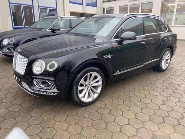 20款宾利添越港口现车钜惠 保税区最低仅售249万