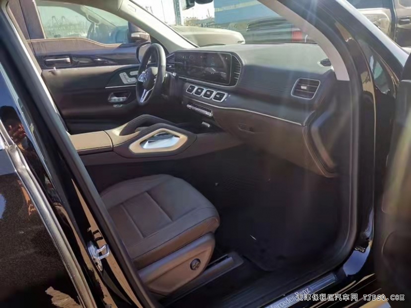 微信图片_20211024150843.jpg 21款 奔驰GLE350 现车随时提促销价