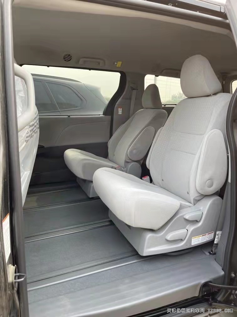 20款塞纳3.5四驱 LE  港口双十一秒杀58万售