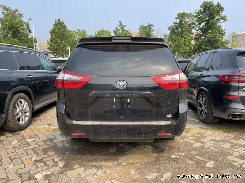 20款塞纳3.5四驱 LE  港口双十一秒杀58万售