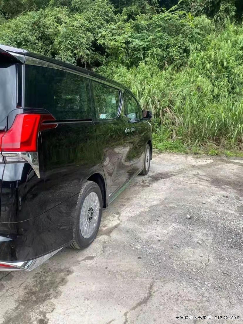 进口2021款 雷克萨斯LM300  2.5L  现车价格