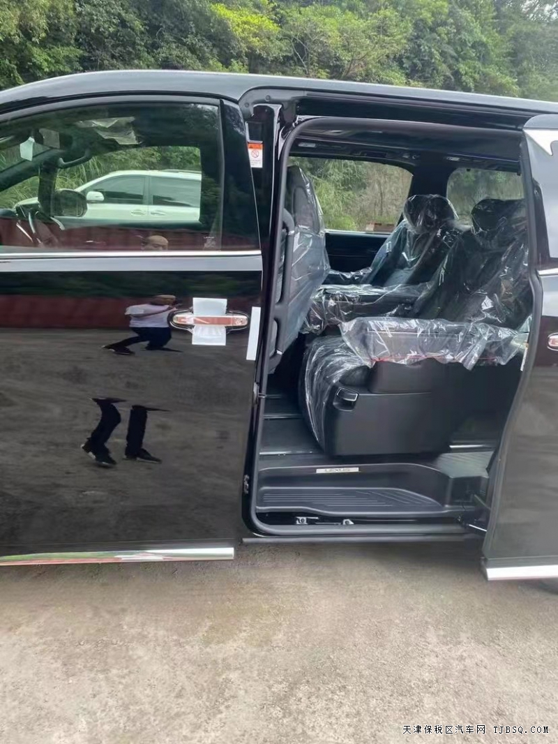 进口2021款 雷克萨斯LM300  2.5L  现车价格