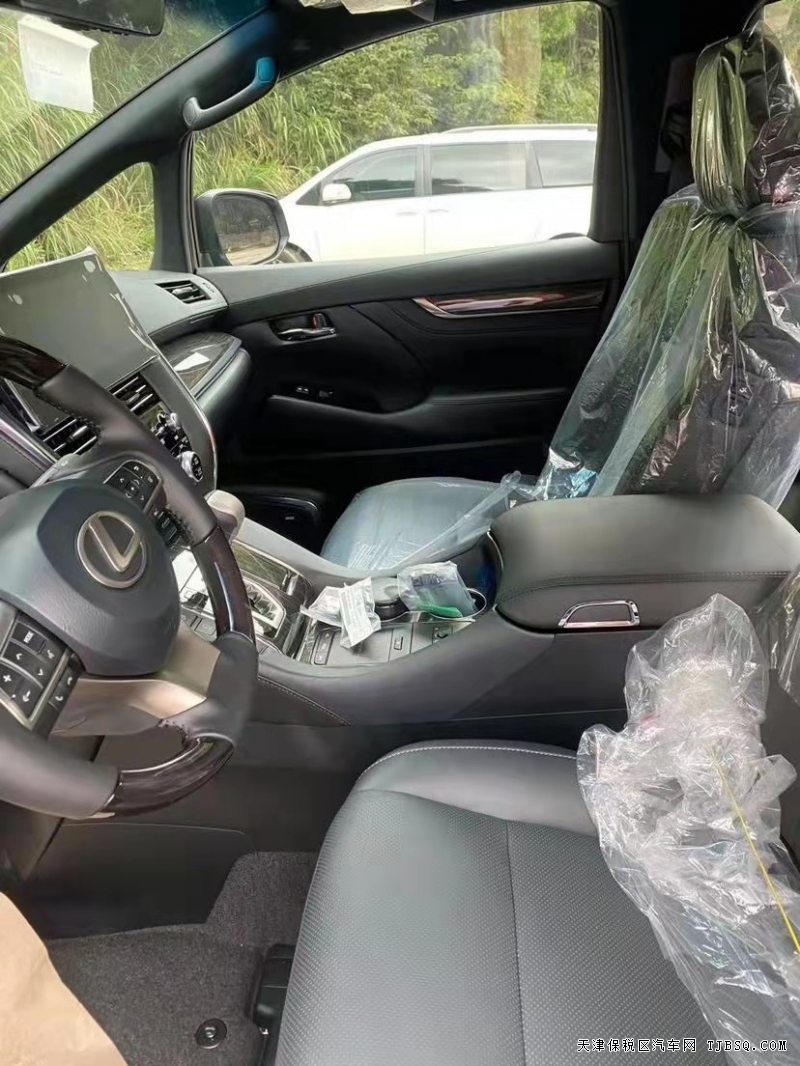 进口2021款 雷克萨斯LM300  2.5L  现车价格