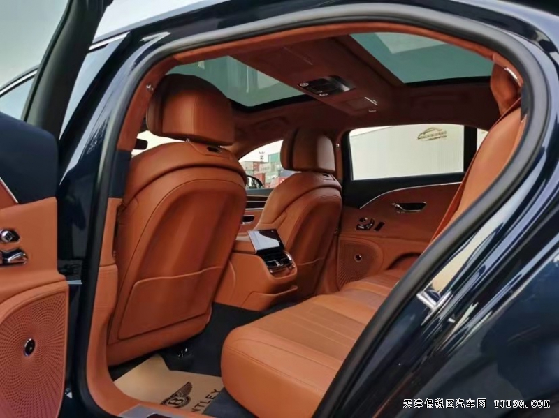 微信图片_20211025150838.jpg 21款宾利飞驰 V8 本月享全年最优惠价格提车