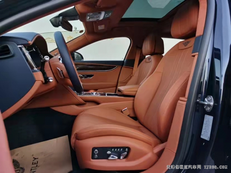 微信图片_20211025150837.jpg 21款宾利飞驰 V8 本月享全年最优惠价格提车