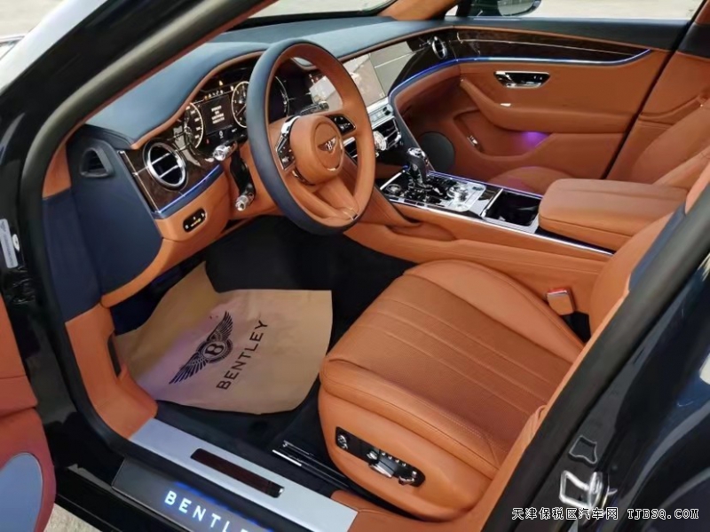 微信图片_20211025150835.jpg 21款宾利飞驰 V8 本月享全年最优惠价格提车