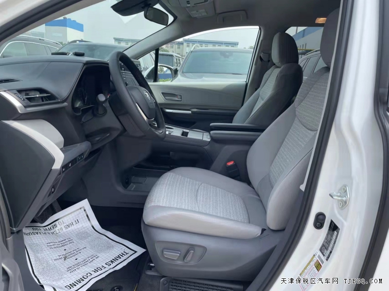 21款丰田塞纳四驱 LE  港口十月清仓处理