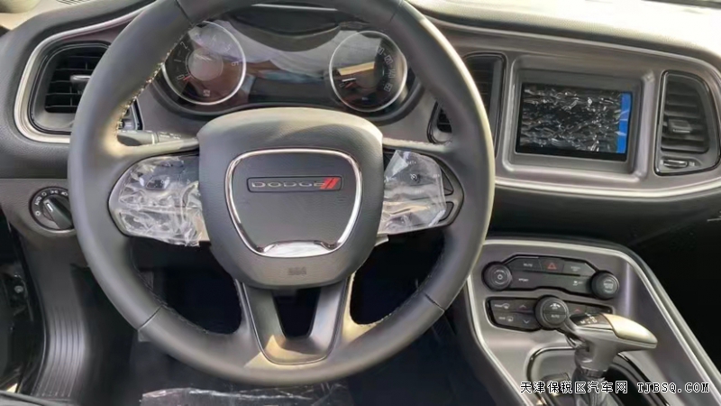 微信图片_20211027133942.jpg 20款道奇挑战者SXT 港口现车秋季特价让利销售