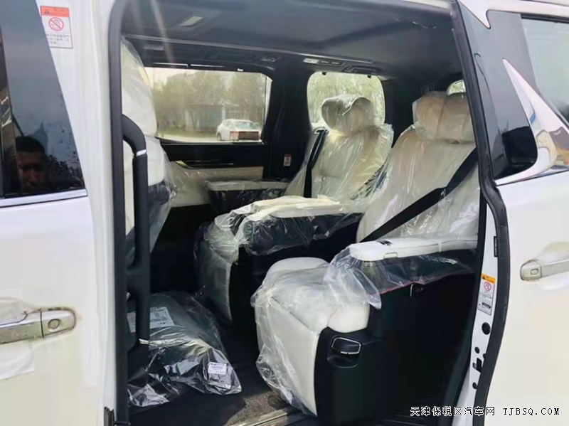 21款雷克萨斯LM300  港口十月特价销售