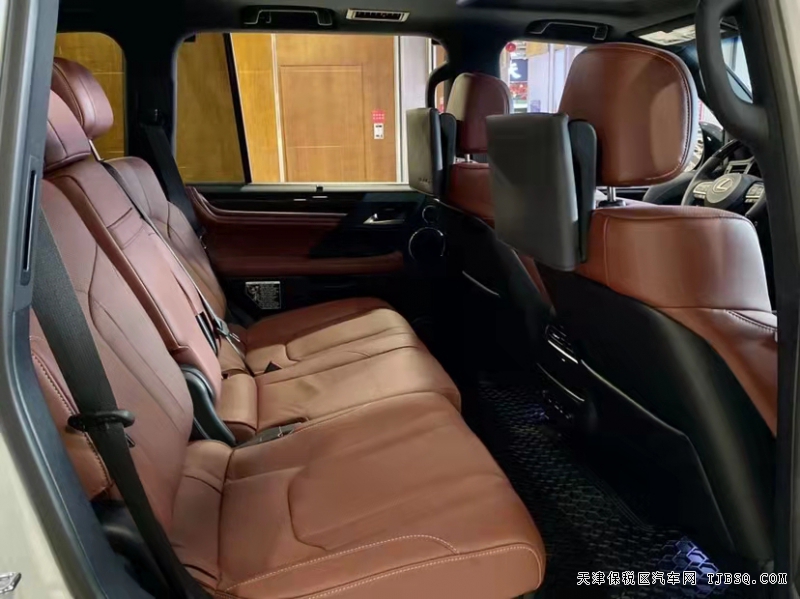 微信图片_20211028112514.jpg 21款雷克萨斯LX570黑曜版 天津港十月热卖中