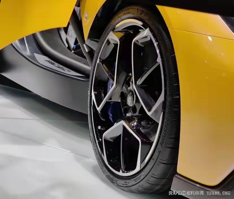 ​玛莎拉蒂MC20 震铄古今的传奇车型