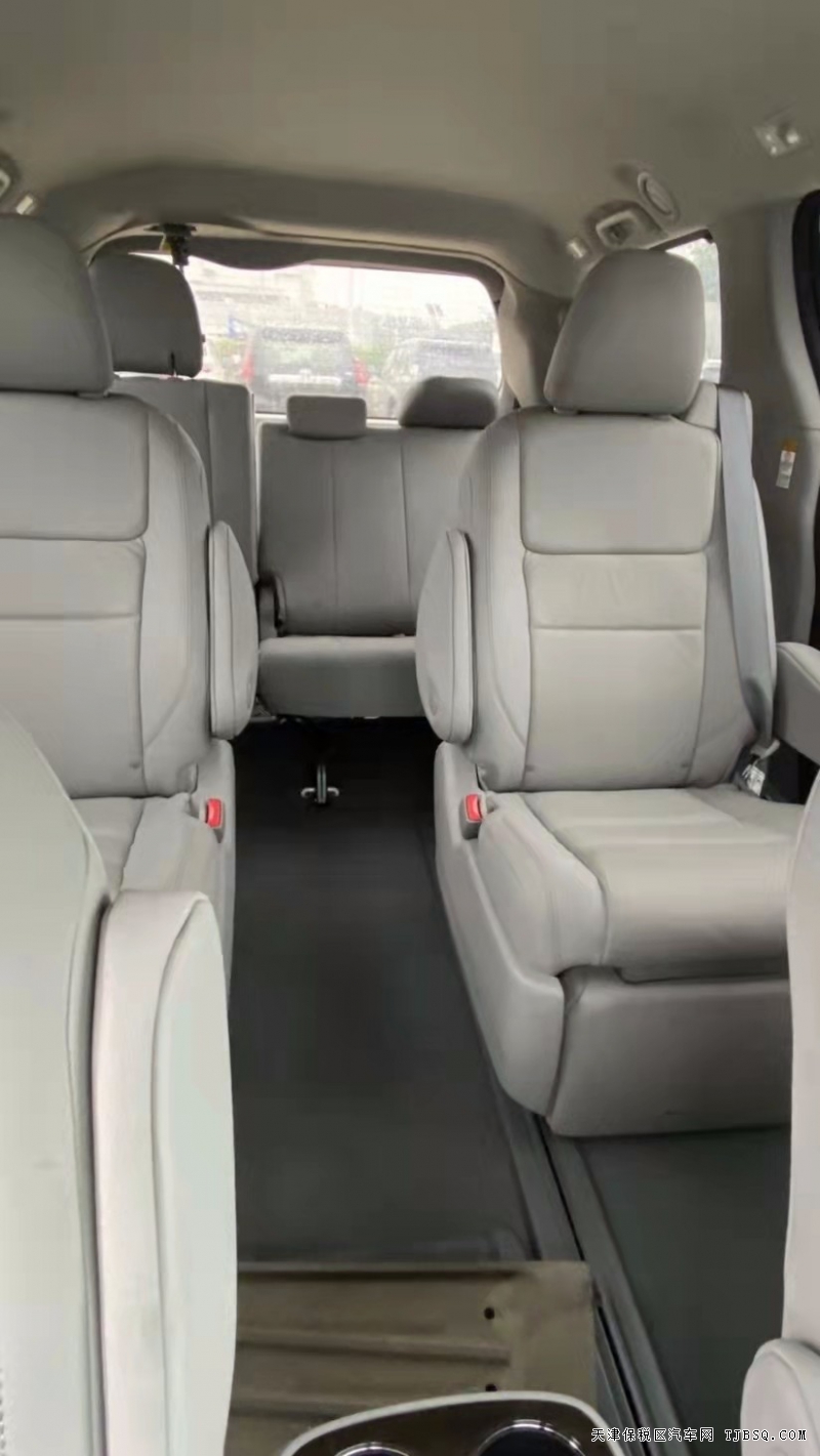 20款丰田塞纳3.5L两驱 国六清仓十月冲量一降到底