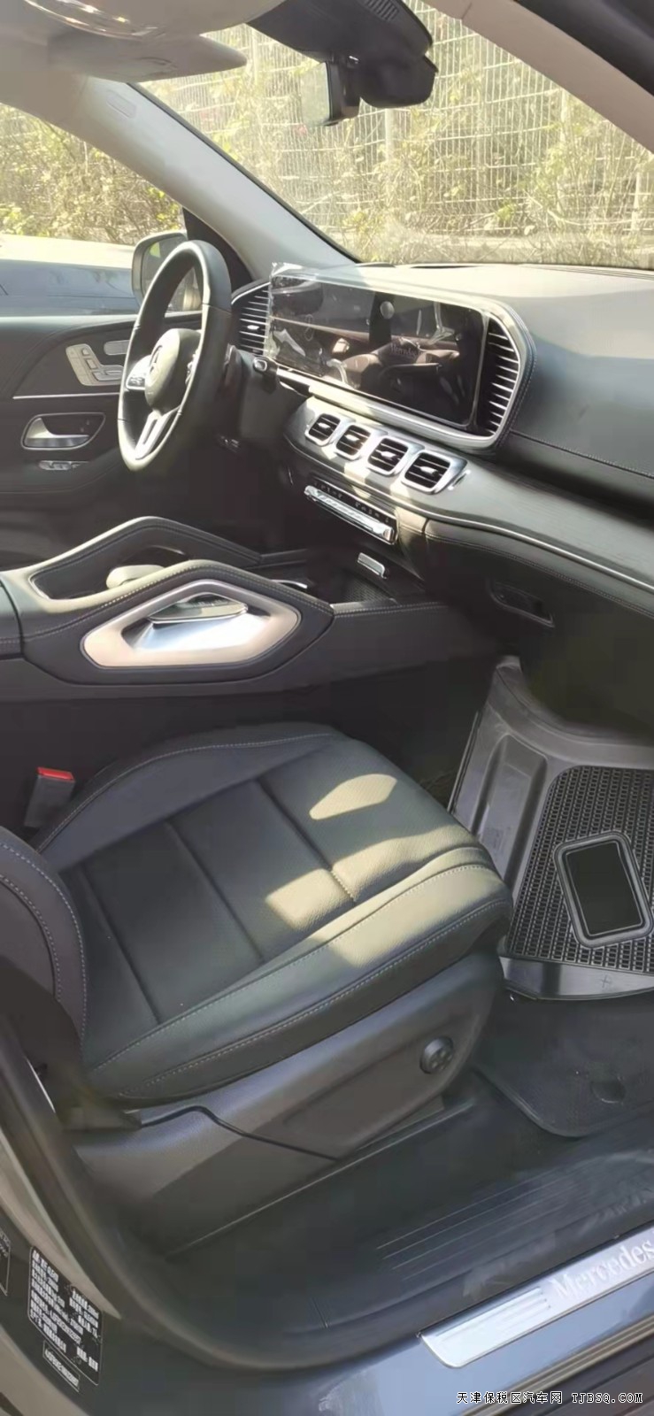 微信图片_20211101100918.jpg 21款墨版奔驰GLE450 国六钜惠92万起