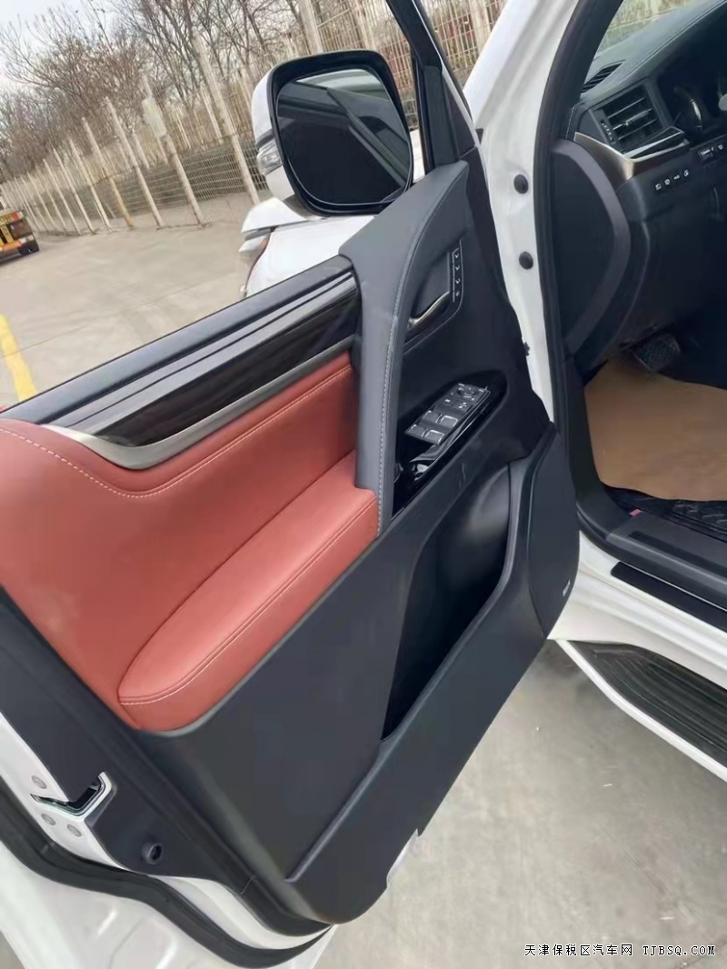 21款雷克萨斯LX570  霸气越野车天津港直销价