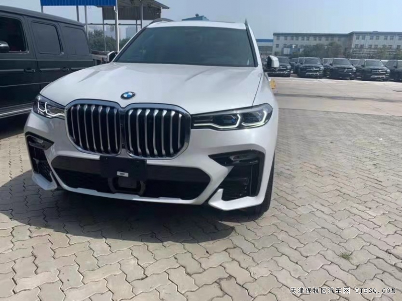 20款宝马X7 M运动     天津港11月底价酬宾