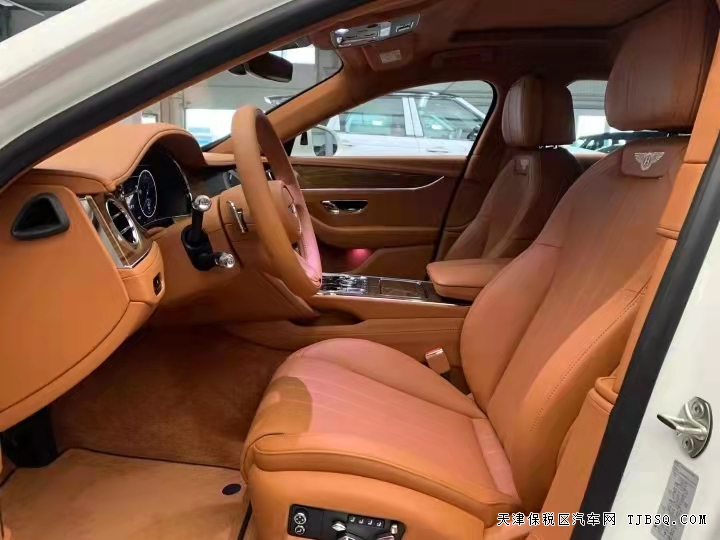 22款宾利飞驰 买百万豪车首选天津港