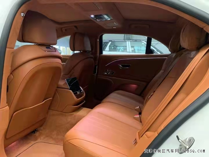 22款宾利飞驰 买百万豪车首选天津港