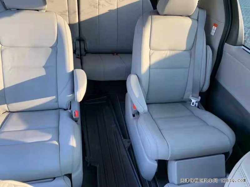 20款塞纳两驱XLE真皮  港口现车亲情价钜惠