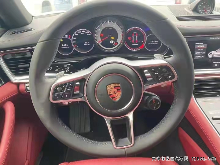 微信图片_20211104152957.jpg 保时捷帕拉梅拉 国六现车全国分期