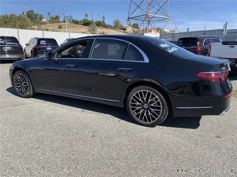 21款奔驰S580 长轴  天津港现车价格小幅度调整