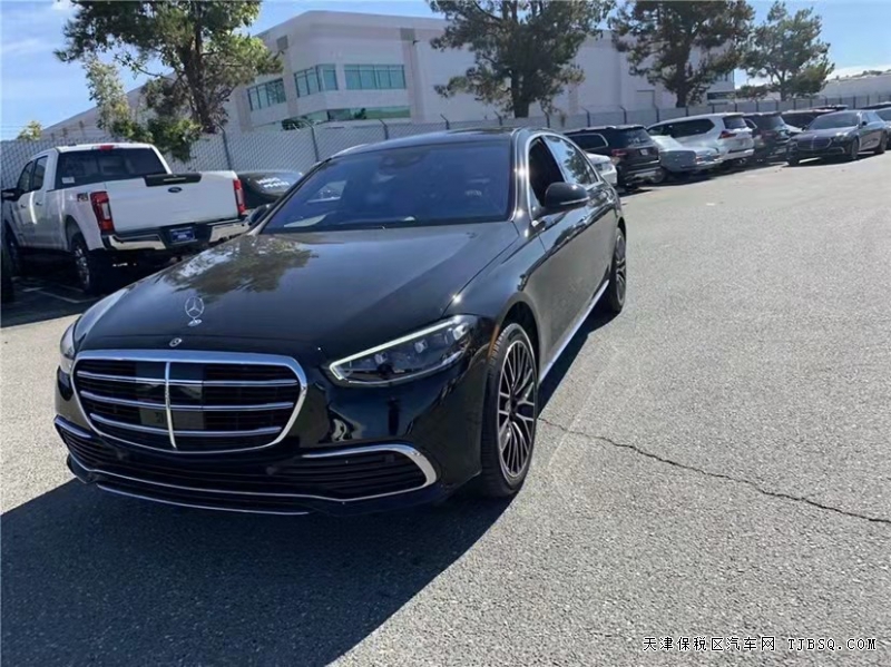 21款奔驰S580 长轴  天津港现车价格小幅度调整