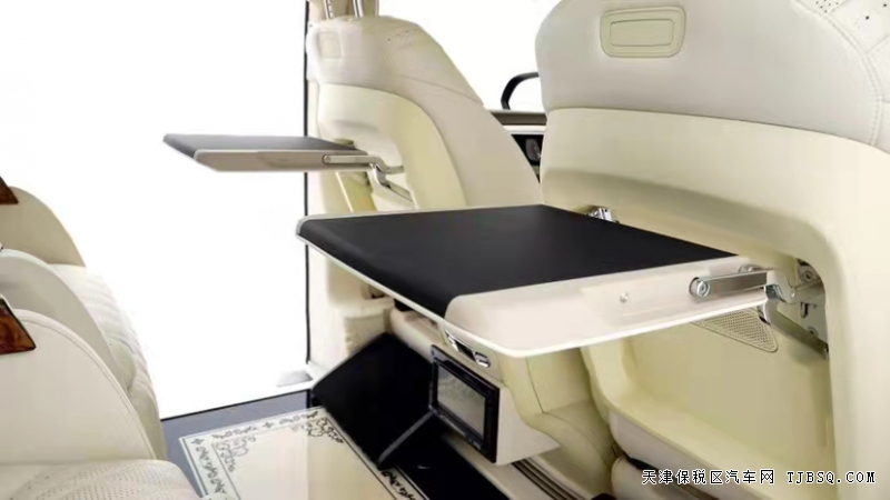 微信图片_20211106140328.jpg 21款奔驰V260L升级黑金双拼高顶商务车 商务洽谈必备之选