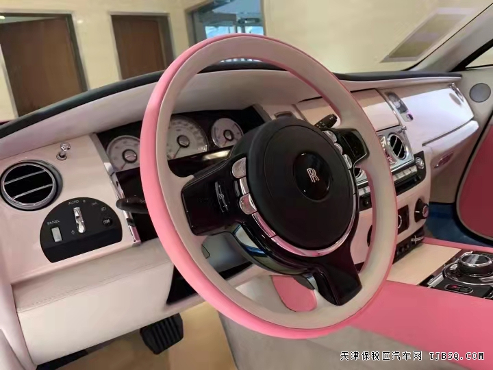 劳斯莱斯魅影  奢华中带着小浪漫